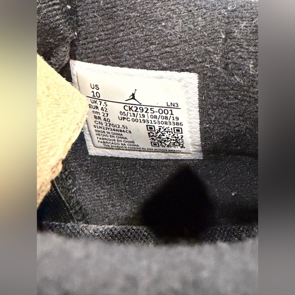 OLIVIA KIM X WMNS JORDAN 4 RETRO 'NO COVER' - Picture 7 of 9